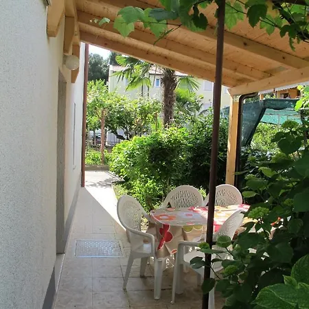 Apartments Villa Antonia Porec Exterior photo